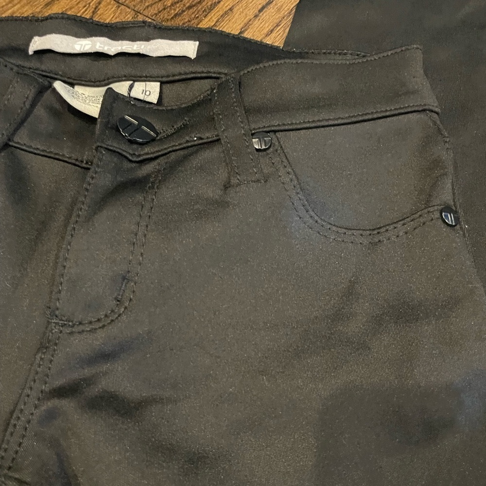 Tractr size 10 black shiny pants 🖤🌟
